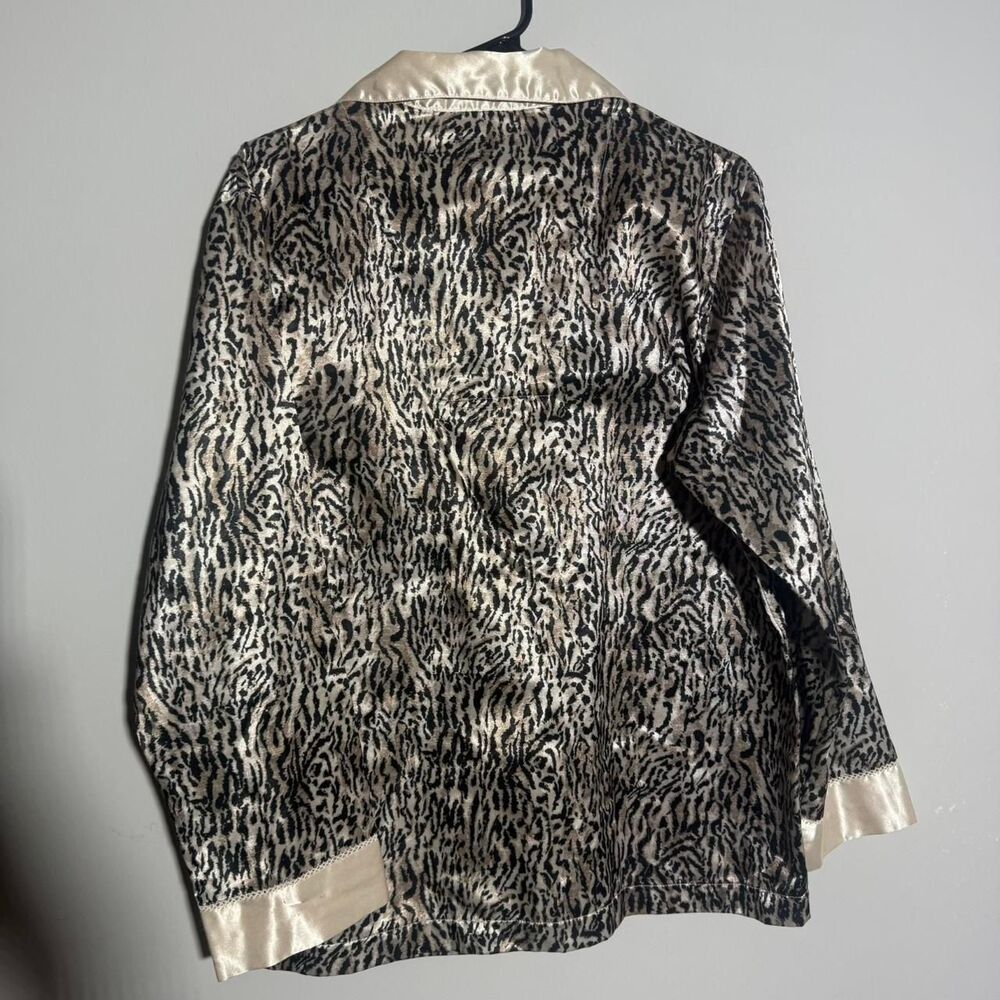 Amanda Stewart Country VTG Americana Sears Leopard print silk pajama top - Picture 7 of 8